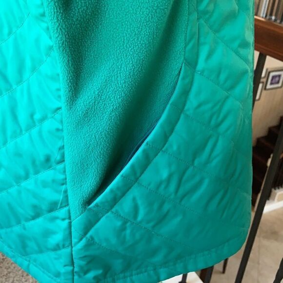 Columbia Quilted/Fleece Vest Size L - Picture 4 of 12